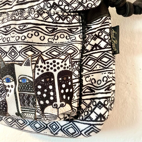 Laurel Burch Cats Fold Over Canvas Crossbody Bag Purse, Black & White - Picture 4 of 11